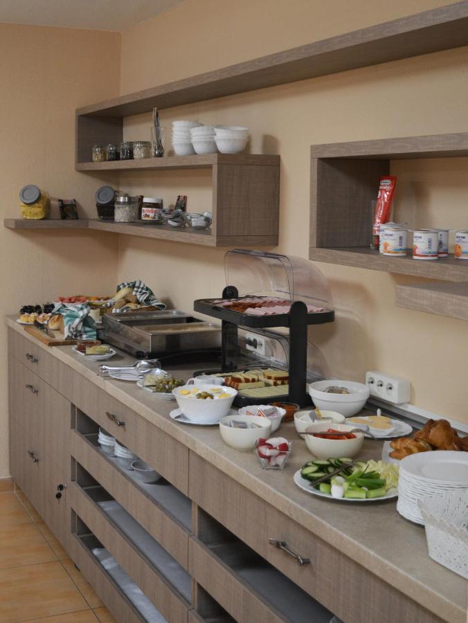 ブダペスト アルフレッド パンツィオ Bed & Breakfast エクステリア 写真