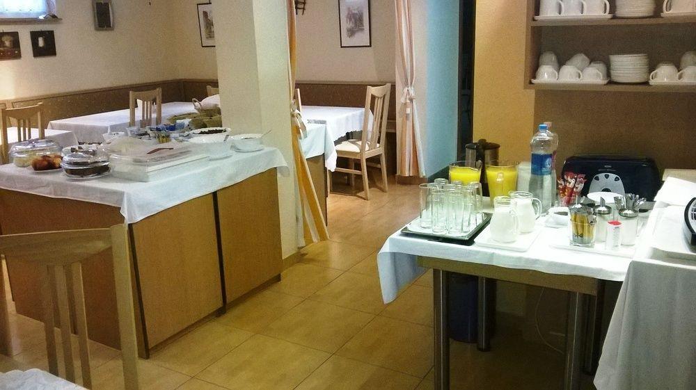ブダペスト アルフレッド パンツィオ Bed & Breakfast エクステリア 写真